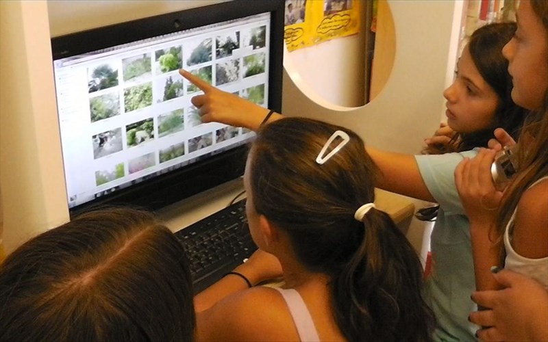 i-3i-kalokairini-ekstrateia-future-library