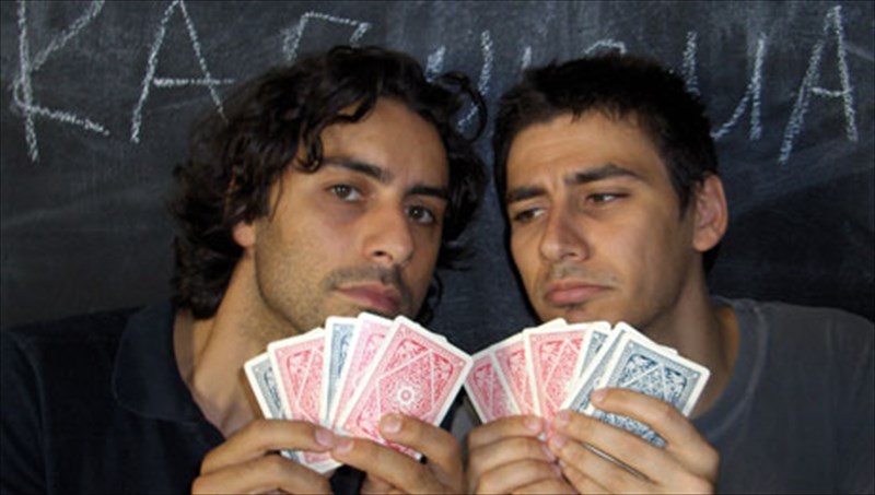 mia-katsarida-sti-skini-tou-badminton