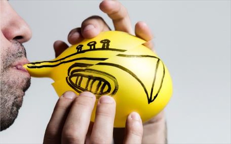 to-panorama-ellinikis-tzaz-brike-stegi