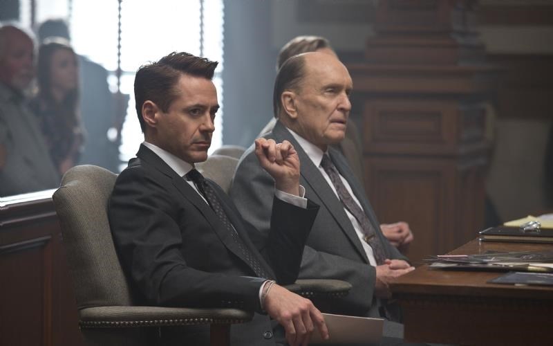 o-robert-downey-Jr-pio-anthropinos-apo-pote