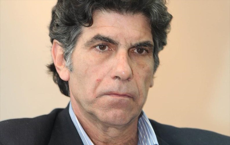 giannis-mpezos-ta-klasika-erga-einai-bathia-laika