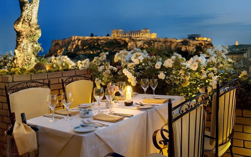 pagkosmia-diakrisi-gia-to-olive-garden-tou-titania