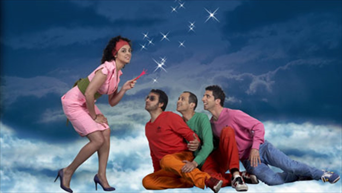 den-akouo-den-blepo-den-milao-sto-theatro-athinaion