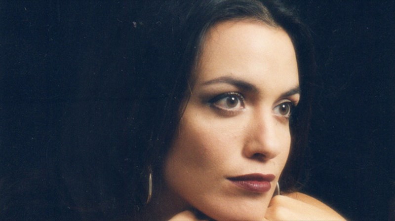 i-opera-xoris-peritta-stolidia