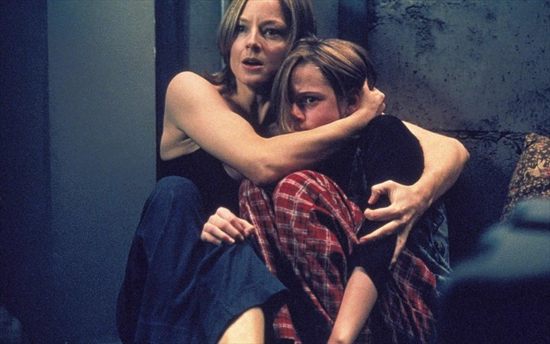 otan-i-skoteini-aithousa-mas-kanei-kleistofobikous-skoteini-aithousa-mas-kanei-kleistofobikous