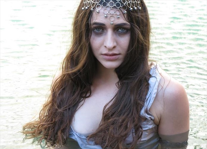 i-neraida-kritiki-theatrou