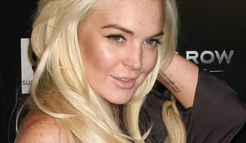 lindsay-lohan-anoigei-ta-ftera-tis-gia-ti-theatriki-geitonia-tou-west-end
