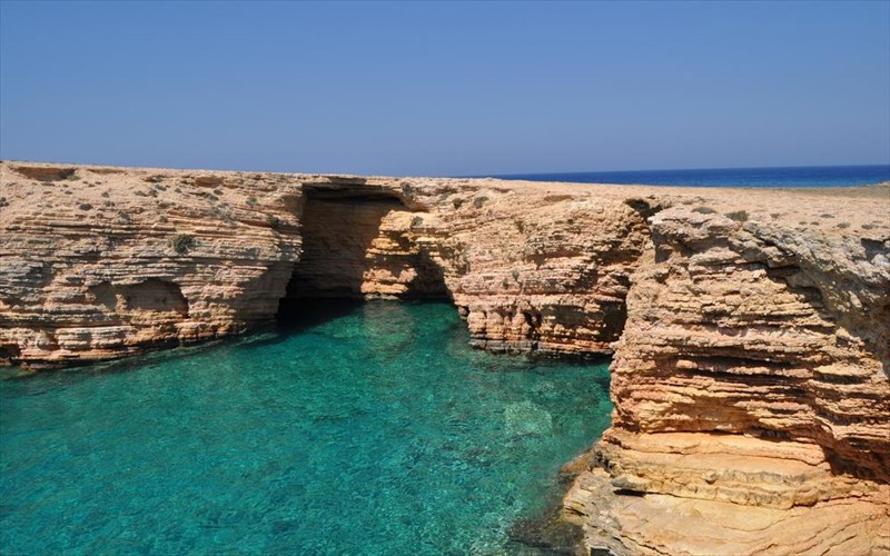 i-bretaniki-efimerida-telegraph-anakaluptei-ta-koufonisia