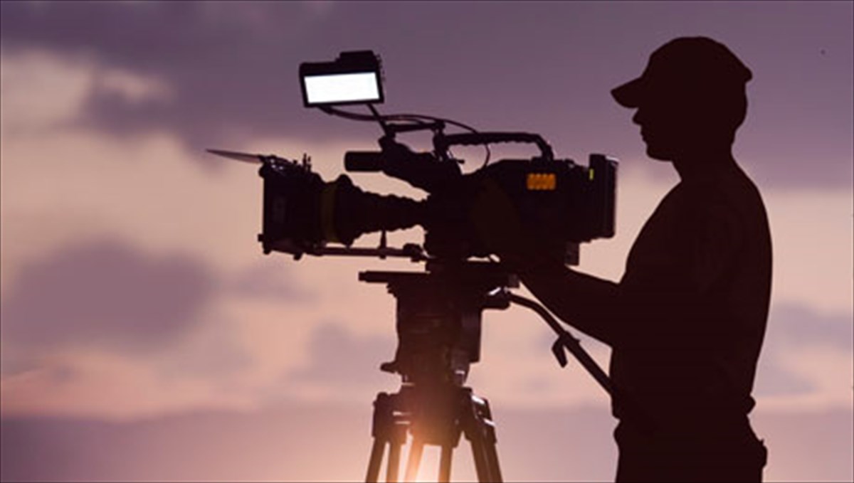 taksidi-stis-kaluteres-tainies-tis-xronias