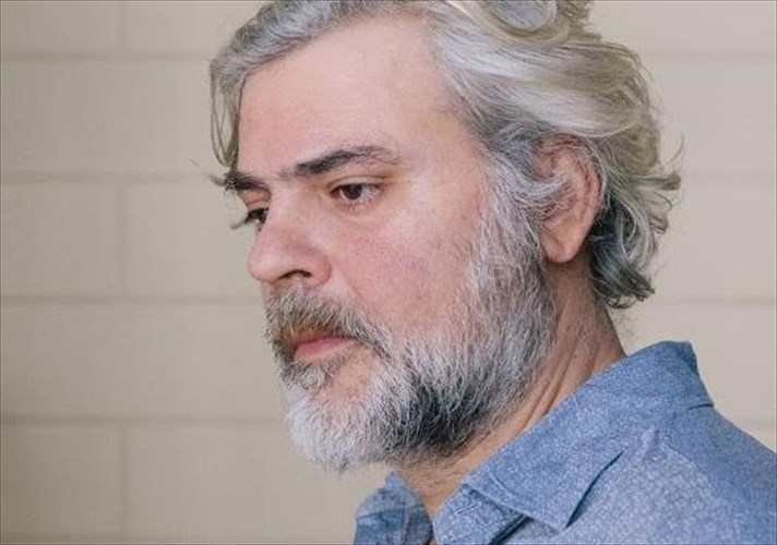 nikos-karathanos-den-niotho-oti-me-kapoious-ellines-eimaste-sumpatriotes