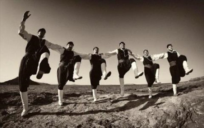 h-kriti-ton-texnon-kai-tou-politismou-dinei-kai-pali-rantebou-stin-athina