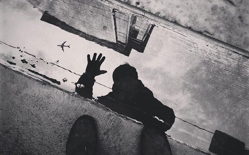 pera-apo-tis-selfies