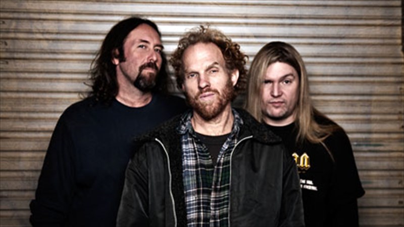 metalliki-bradia-sto-an-club