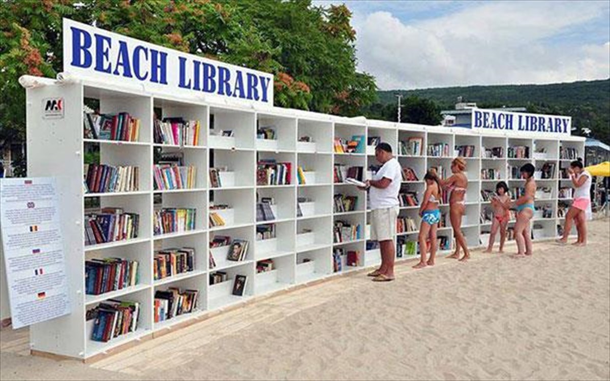 bibliothiki-paralia-7
