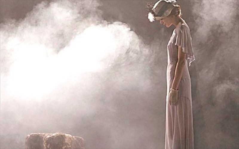 i-megali-ximaira-tou-m-karagatsi-kritiki-theatrou