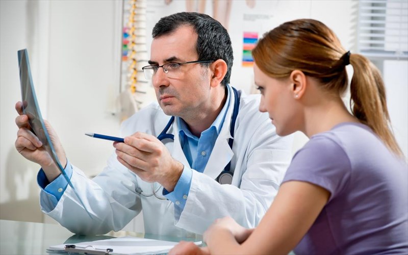 8-sumptomata-astheneion-pou-fainontai-sto-prosopo-sas-sumptomata-astheneion-pou-fainontai-sto-prosopo-sas