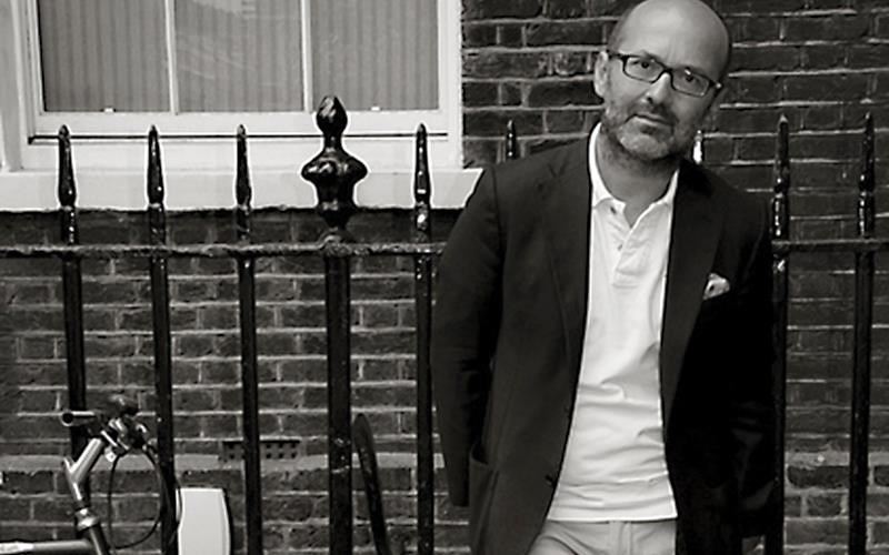 35-imeres-podilasias-apo-to-londino-stin-athina-gia-tin-epanenosi-ton-marmaron-tou-parthenona