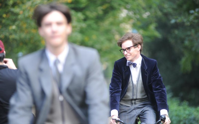 ypoklinomai-kurie-stephen-hawking