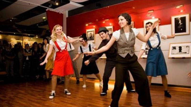 party-me-tous-masters-tou-swing