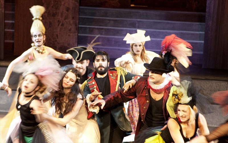 kleisti-i-therini-skini-tou-ethnikou-gia-tin-ebdomada-tou-dekapentaugoustou-therini-skini-tou-ethnikou-gia-tin-ebdomada-tou-dekapentaugoustou