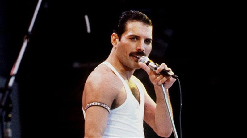 apo-ton-borat-ston-freddie-mercury