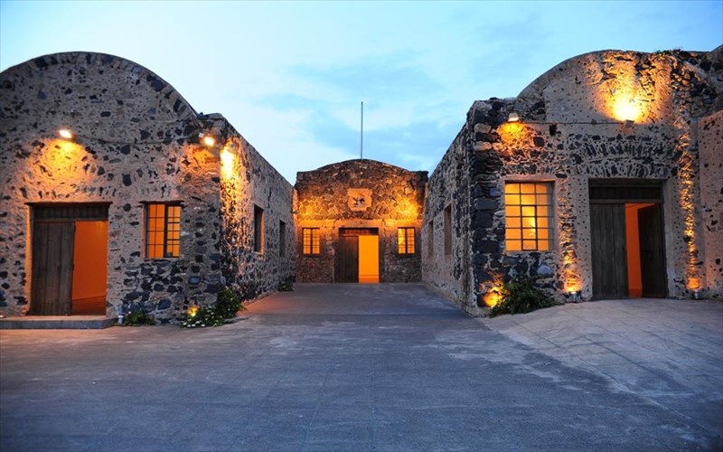 episkefthikate-to-santorini-arts-factory