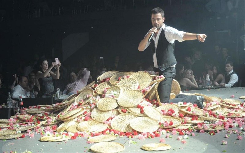 mia-matia-stis-athinaikes-pistes-tou-xeimona