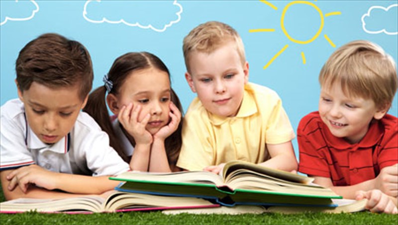 paidia-pou-menoun-kleismena-ston-purgo-tis-fantasias-tous