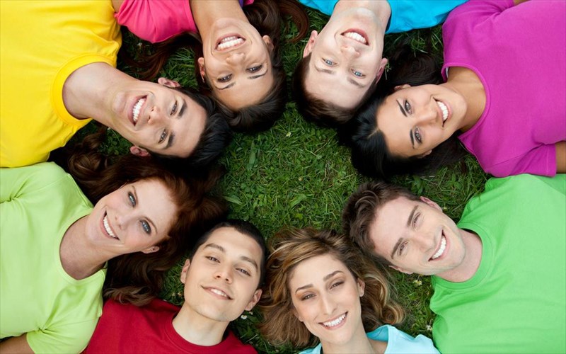 pos-tha-ginete-to-pio-endiaferon-atomo-tis-pareas