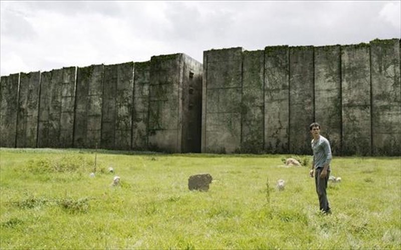 kritiki-tainias-o-laburinthos