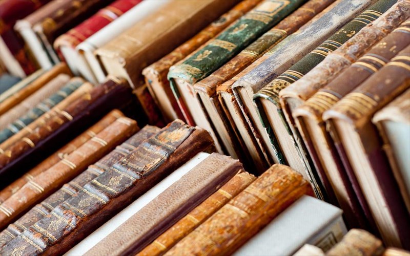 ta-10-kalutera-biblia-olon-ton-epoxon