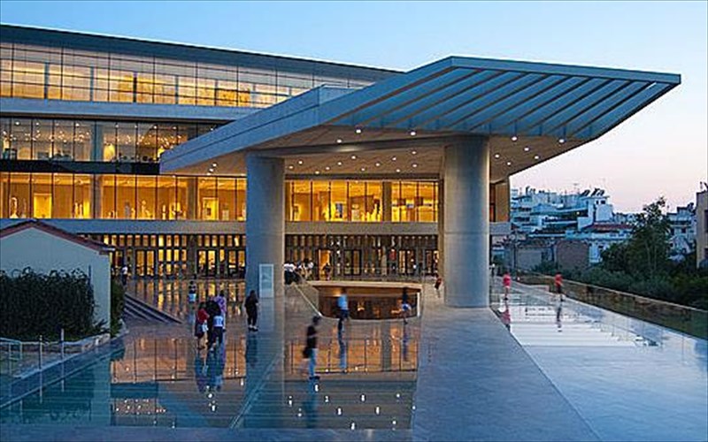 8o-stis-protimiseis-tou-kosmou-to-mouseio-tis-akropolis