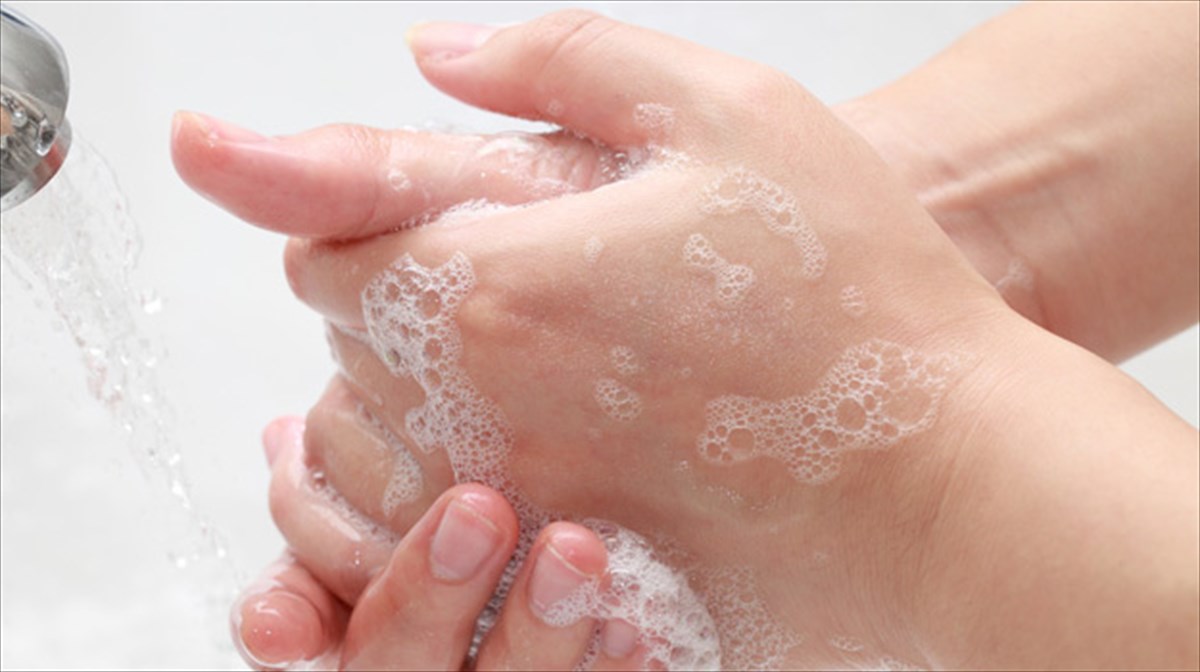 niothete-enoxes-plunte-ta-xeria-sas-gia-naeksagnisteite