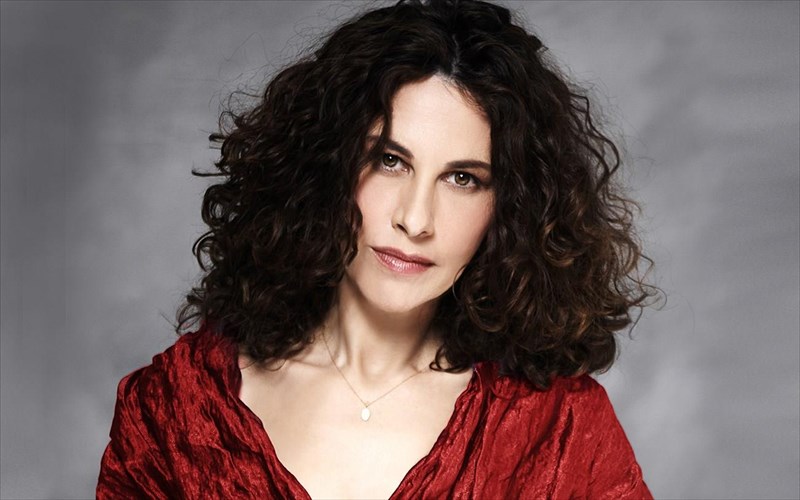 i-eleutheria-arbanitaki-tragouda-basili-tsitsani