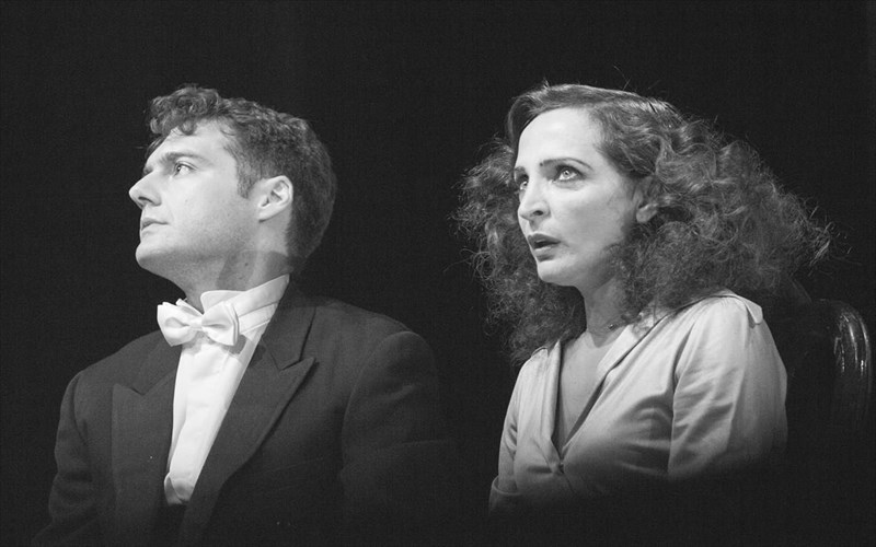 mefisto-kritiki-theatrou