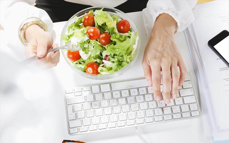 odigos-gia-poluasxolous-pos-na-fate-sosta-kai-ugieina