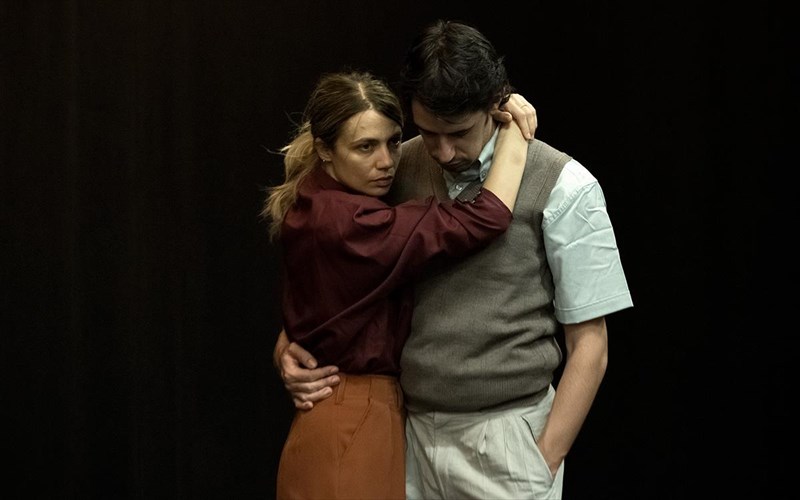 eleni-bergeti-panta-uparxei-xoros-na-ksanadiabastoun-ta-klasika-keimena