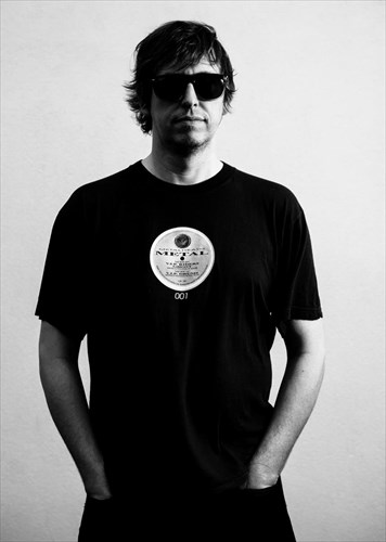 o-thrulos-tou-drumnbass-dom-kai-roland-sto-xutirio-roland-sto-xutirio