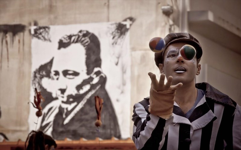 bolta-sto-mikro-parisi-ton-athinon