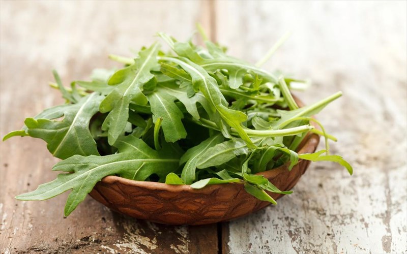 oi-pio-ugieines-kai-nostimes-trofes-tou-fthinoporou