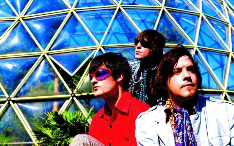 vibravoid-kai-chickn--six-dogs-six-dogs