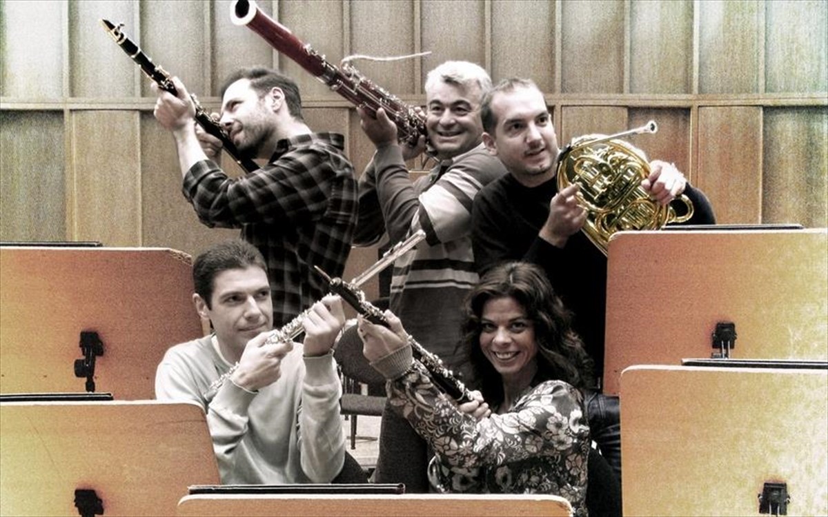 kouinteto-ksulinon-pneuston