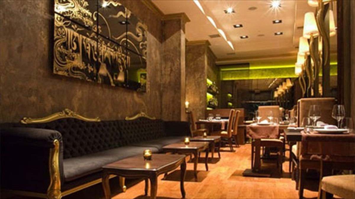 geusignosia-me-krasia-apo-ti-limno