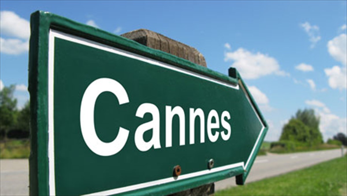 i-iraniki-kubernisi-sto-pleuro-tou-lars-fon-trier