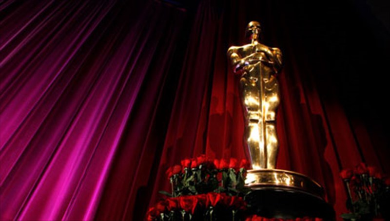 o-theios-oskar-anakaluptei-to-diadiktuo