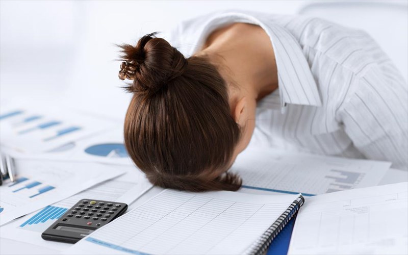 nikiste-ti-nusta-sto-grafeio-me-tis-katalliles-trofes