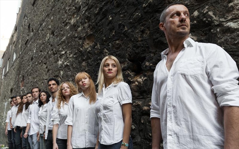 to-trito-kuma-tou-ethnikou-sto-theatro-xora