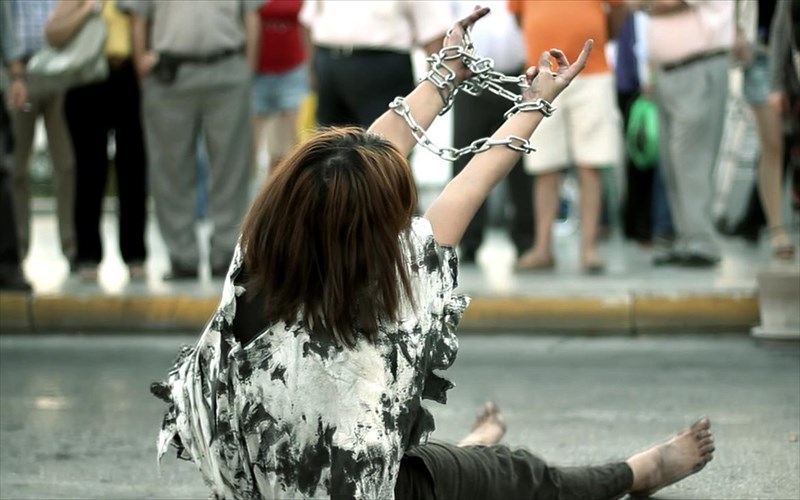 apo-tin-elliniki-dimokratia-stinkopegxagi