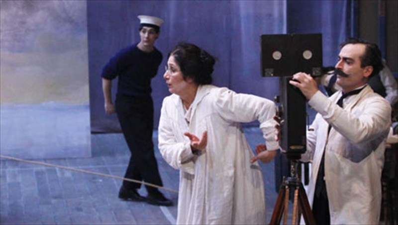 i-arian-mnouskin-strefetai-ston-ioulio-bern