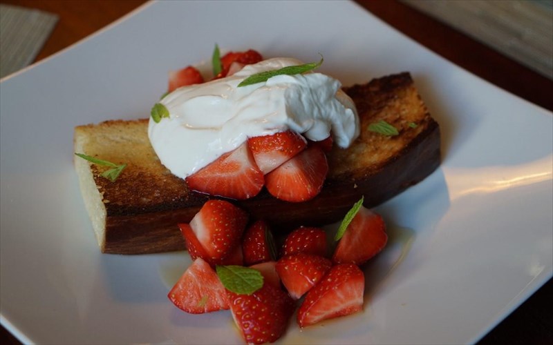 to-kuriakatiko-brunch-epistrefei-sto-new-taste